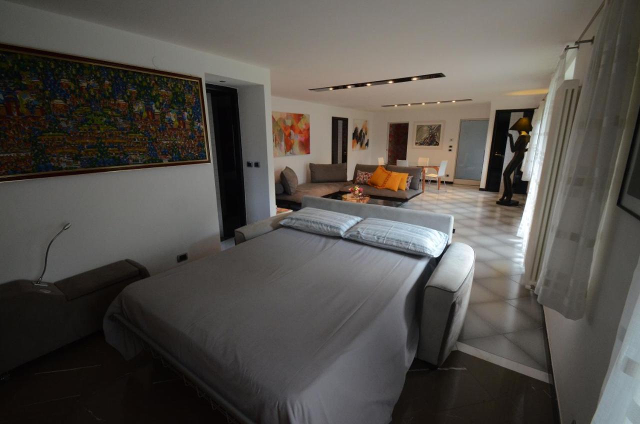 Pikes Villa Pulfero Buitenkant foto