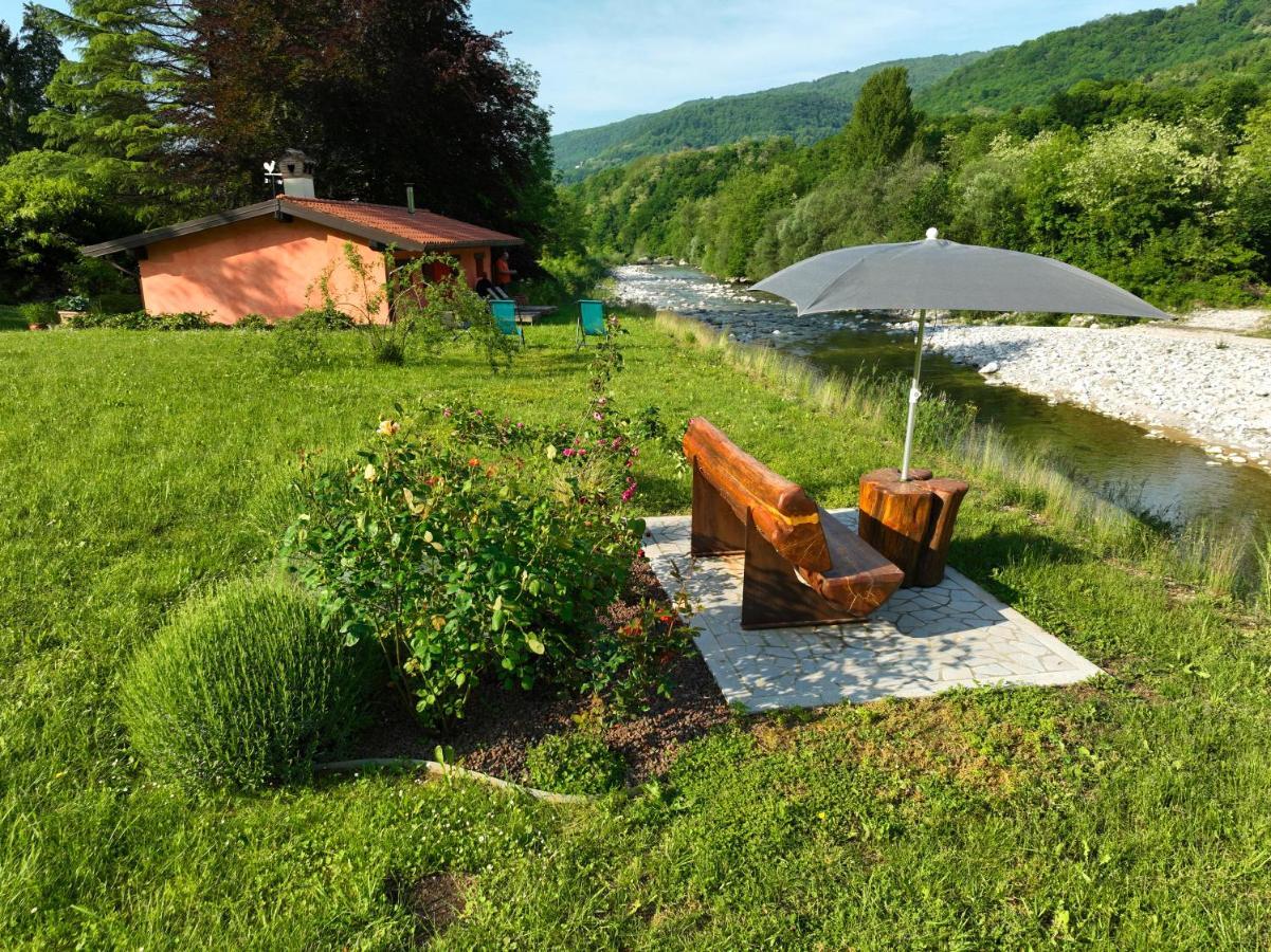 Pikes Villa Pulfero Buitenkant foto